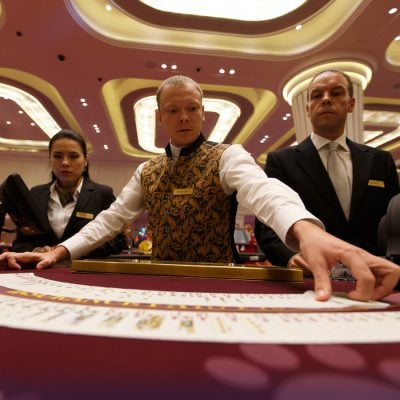 Dealer casino live