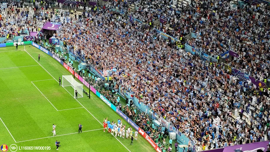Argentinienii au sărbătorit alături de fani. Sursa: Fanatik